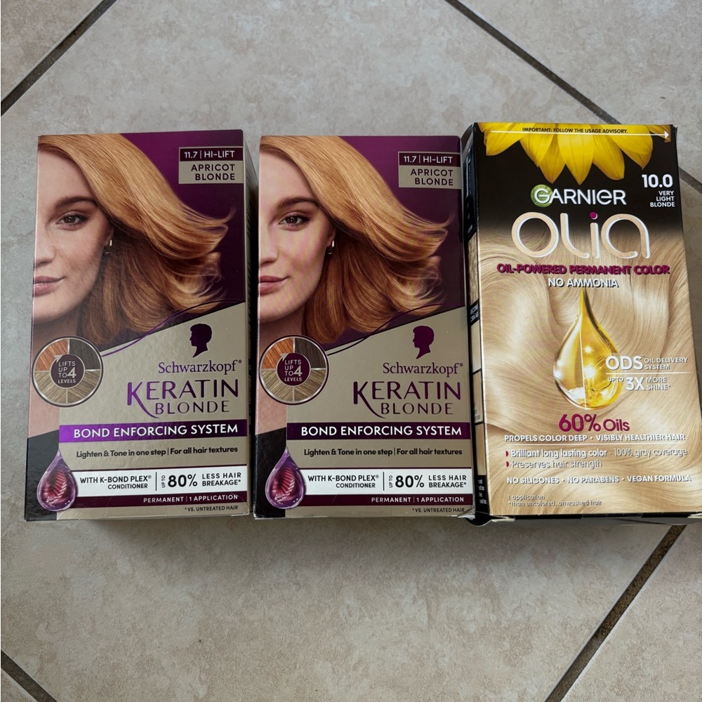 Schwarzkopf Keratin Blonde Hair Color - Apricot Blonde